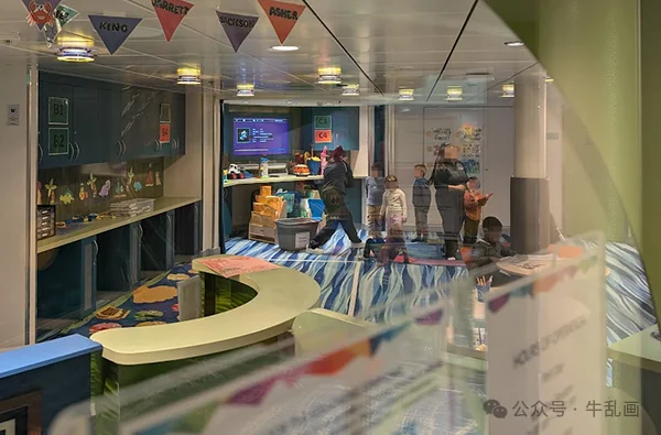 Kids and staff in the children’s activity room